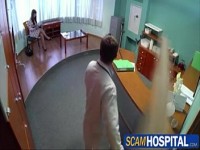 krankenhauspatient-von-vergewaltiger-gefickt